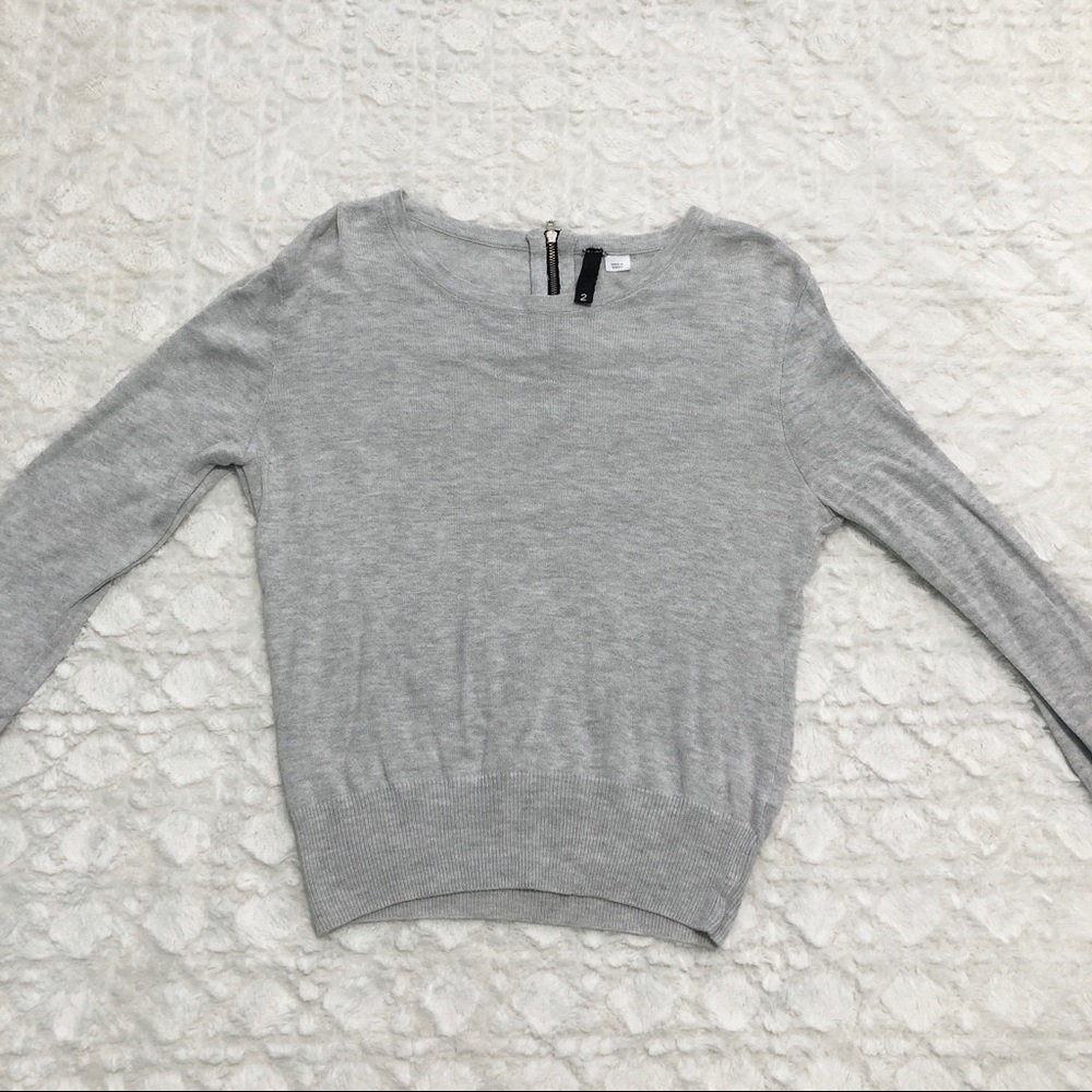h&m divided sweater shirt